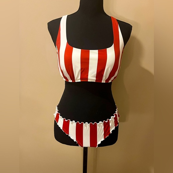Shade & Shore Red and White Bikini, size Small & 34DD - Picture 1 of 10